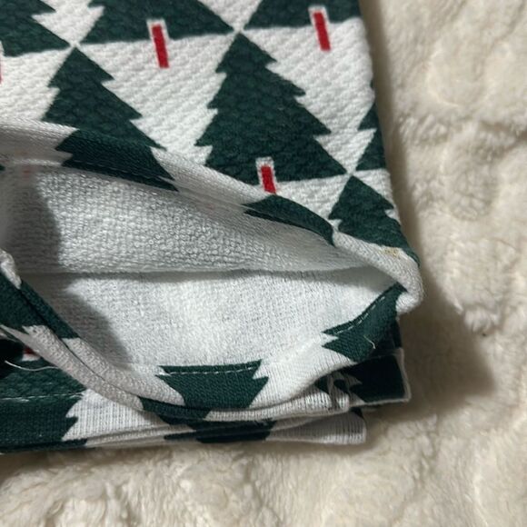 kate spade 2 Cotton White Green Red Gold Metallic Christmas Tree Kitchen Towels - Picture 3 of 8